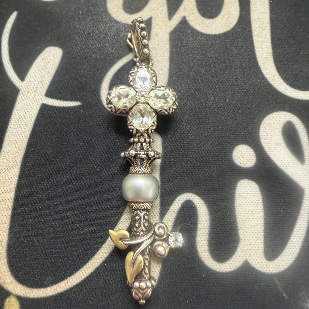 Barbara Bixby key enhancer Silver 925, quartz, gray  pearl, 18kt gold.